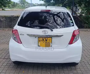 Toyota Vitz 2012 Car (Used)