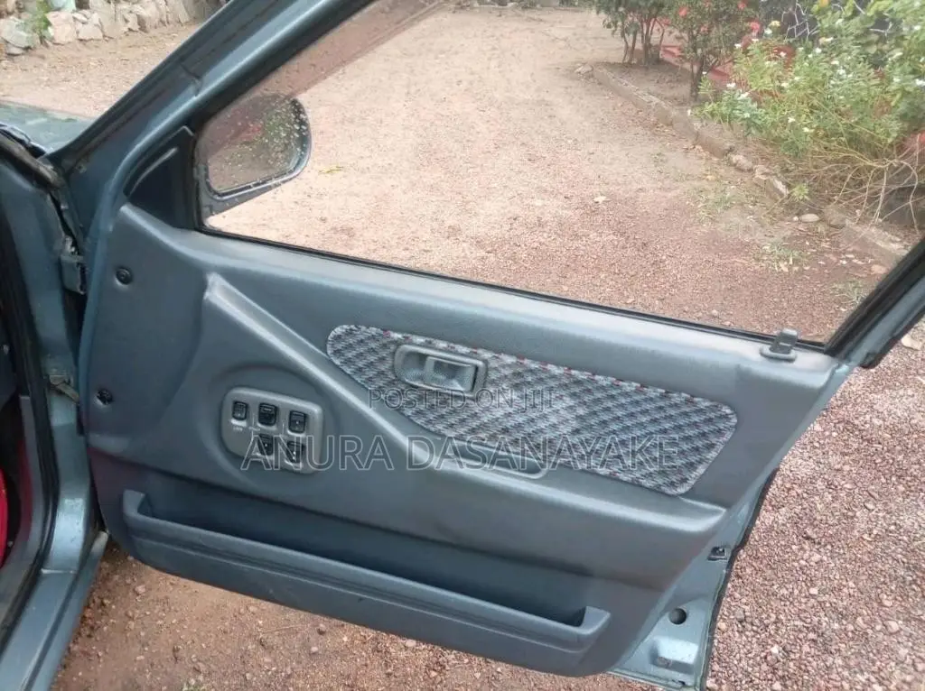 Daihatsu Charade 1995 Car (Used)