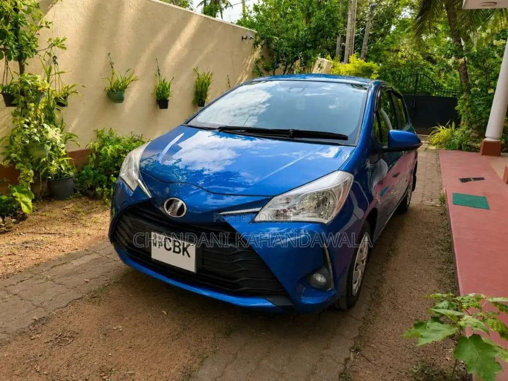 Toyota Vitz Safety Edition 2017 Car (Used)