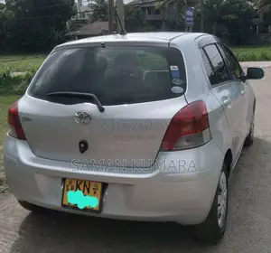 Toyota Vitz 2008 Car (Used)