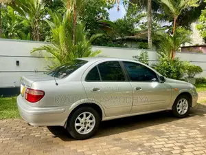 Nissan N16 2004 Car (Used)