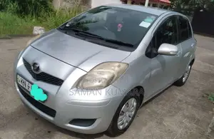 Toyota Vitz 2008 Car (Used)