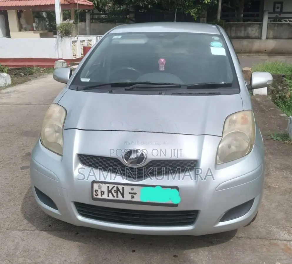 Toyota Vitz 2008 Car (Used)