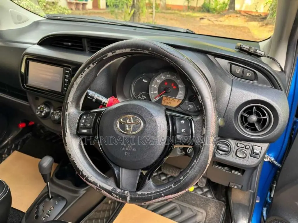 Toyota Vitz Safety Edition 2017 Car (Used)