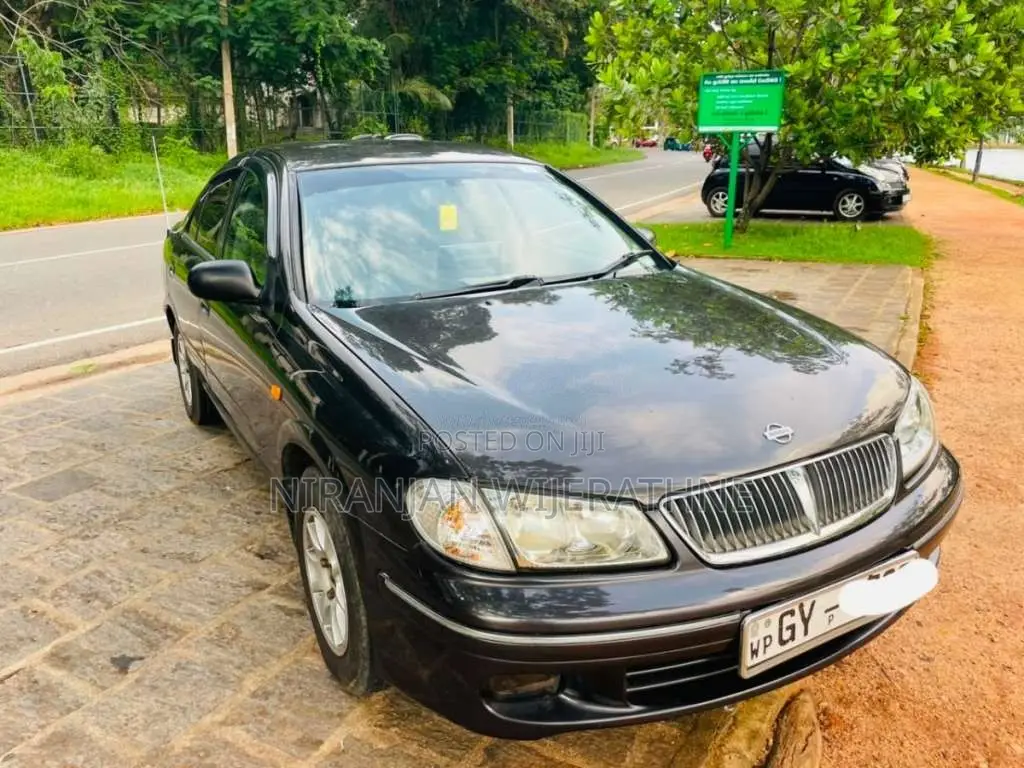 Nissan N16 2003 Car (Used)