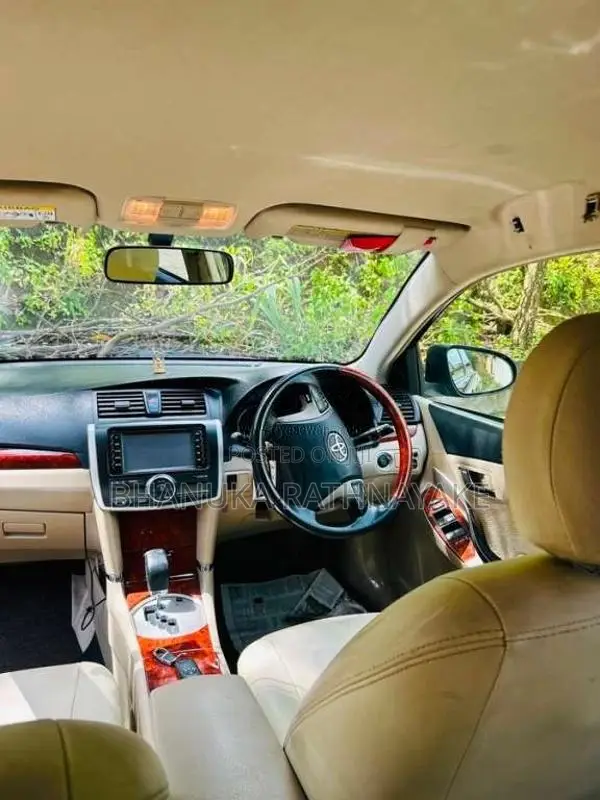 Toyota Premio 2014 Car (Used)
