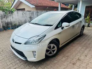 Toyota Prius 2013 Car (Used)