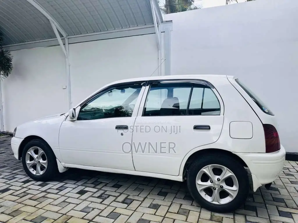 Toyota Starlet NP90 1999 Car (Used)