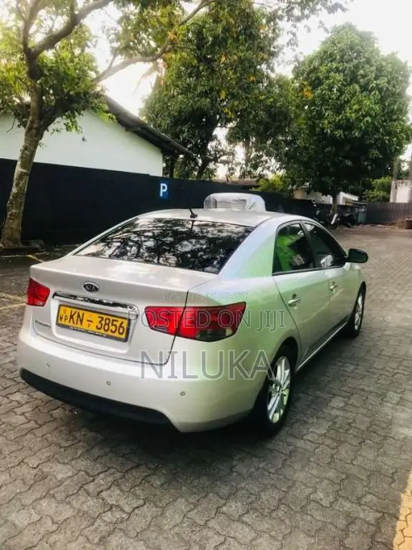 Kia Cerato 2012 Car (Used)