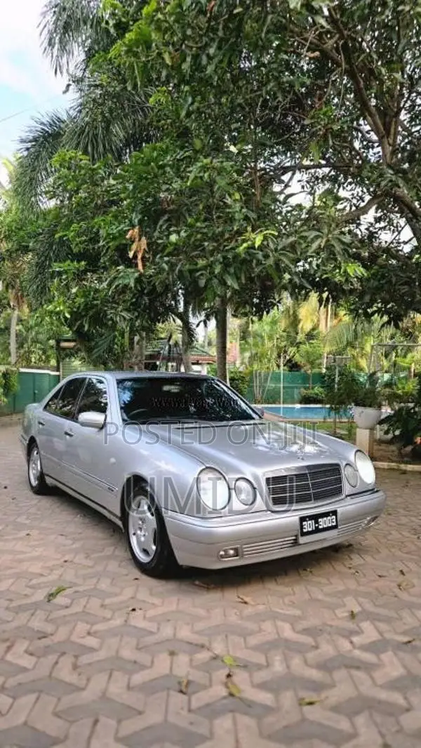Mercedes-Benz W210 1997 Car (Used)