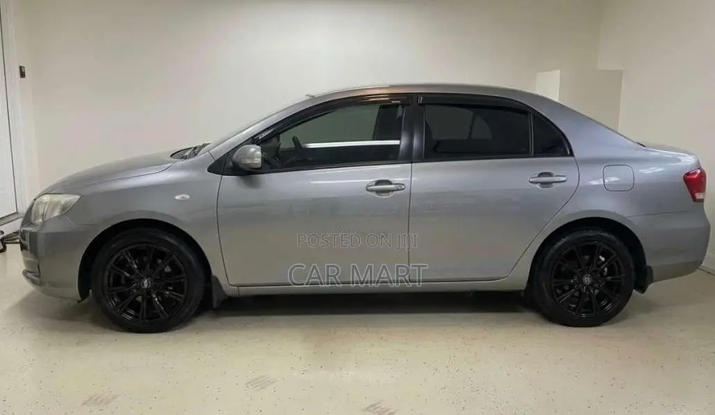 Toyota Axio 2011 Car (Used)