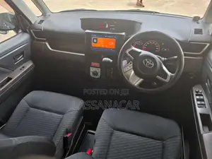 Toyota Roomy Custom G 2018 Car (Used)