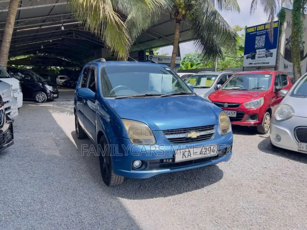 Chevrolet Cruze 2004 Car (Used)