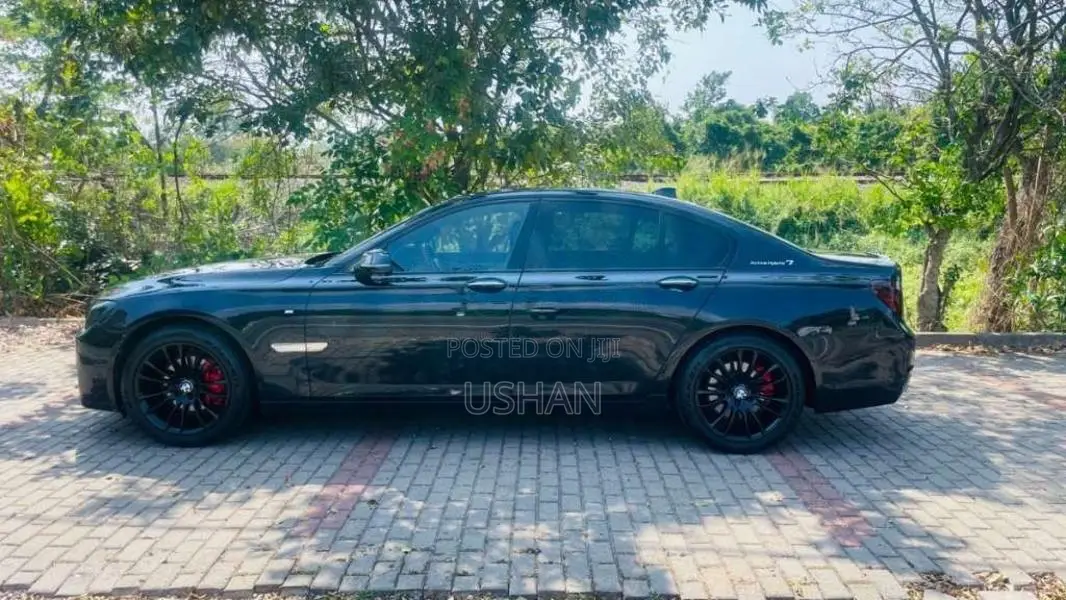 BMW 740 2014 Car (Used)