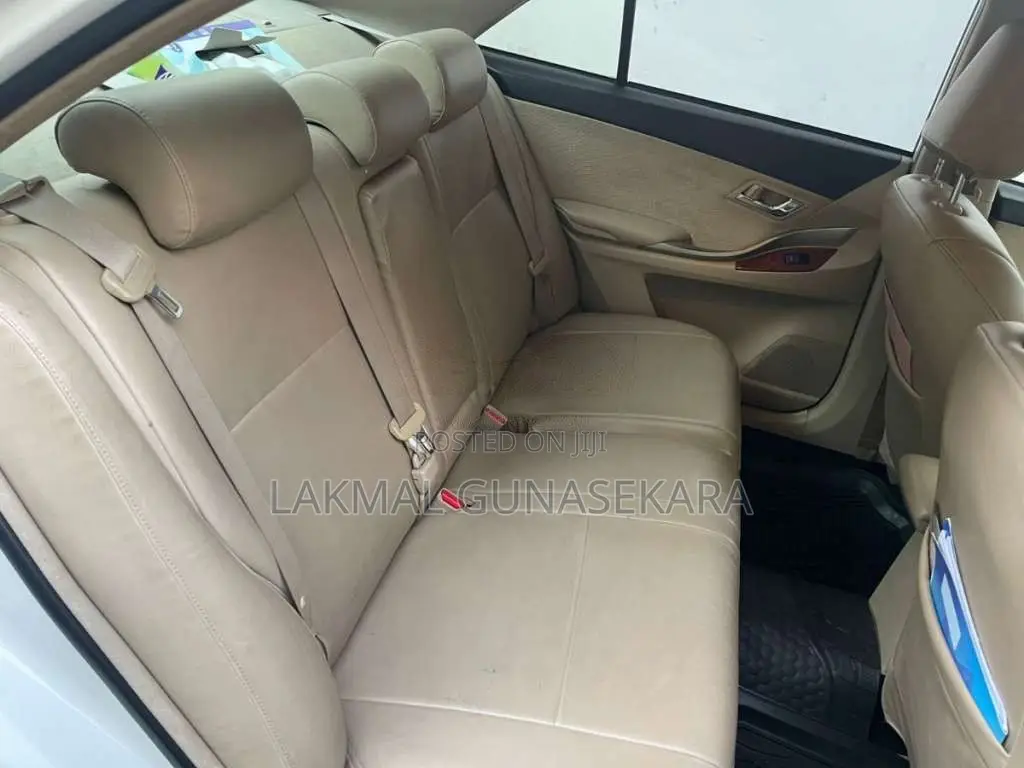 Toyota Premio 2013 Car (Used)