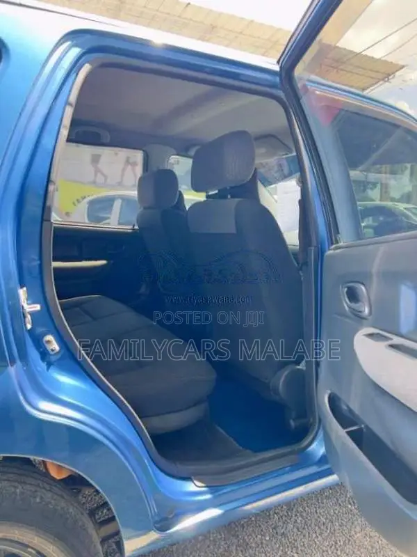 Chevrolet Cruze 2004 Car (Used)