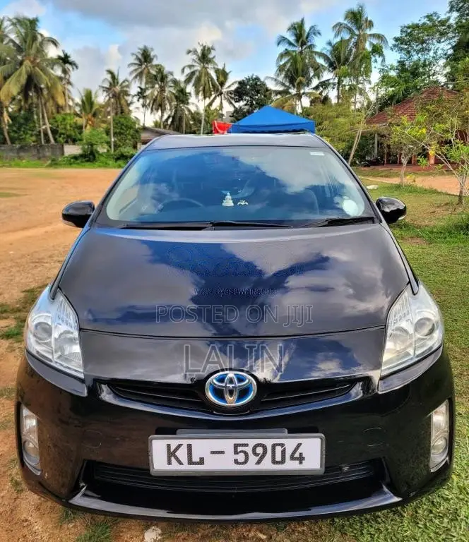 Toyota Prius 2010 Car (Used)