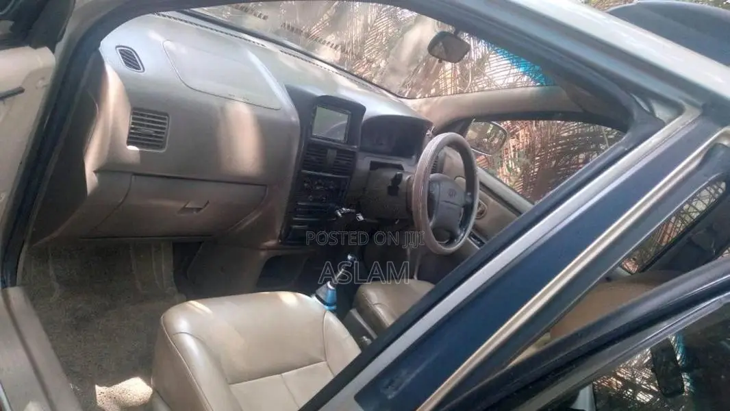Kia Carens 2001 Car (Used)