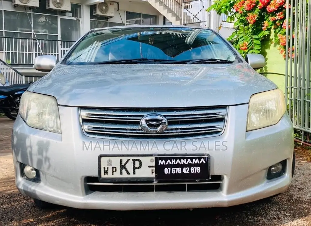 Toyota Axio 2011 Car (Used)