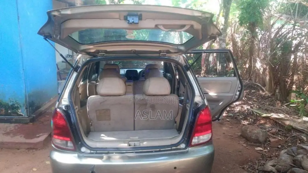 Kia Carens 2001 Car (Used)