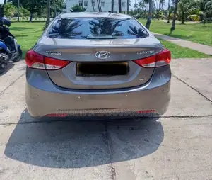 Hyundai Elantra 2012 Car (Used)