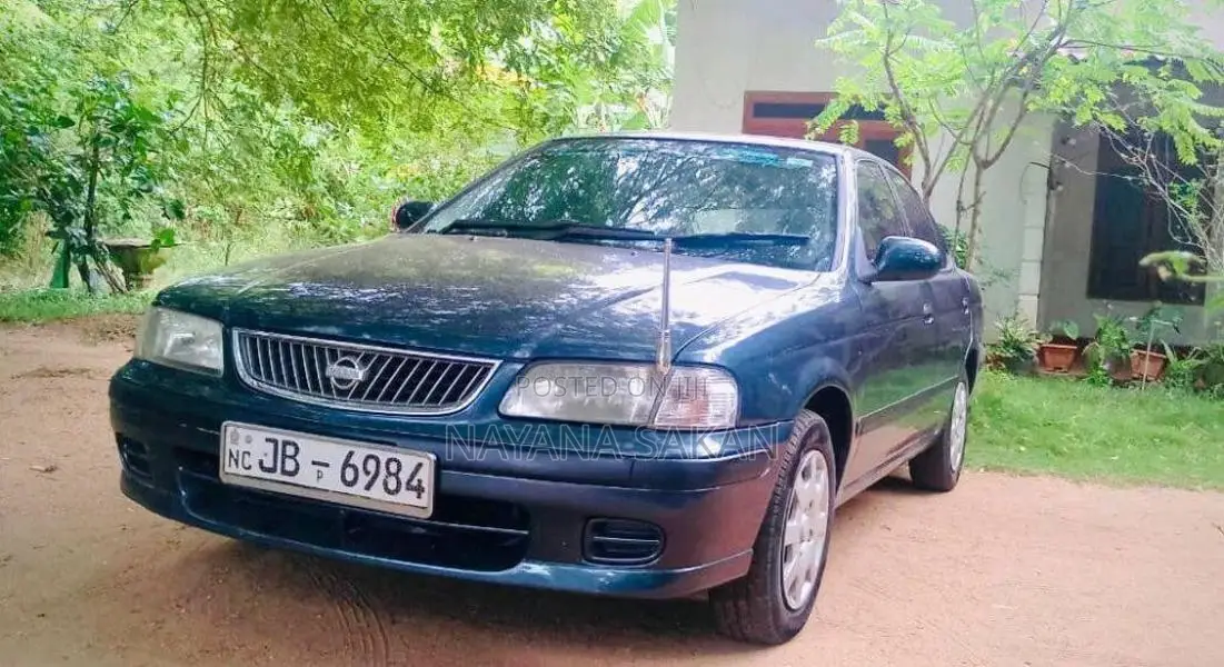 Nissan FB15 2004 Car (Used)