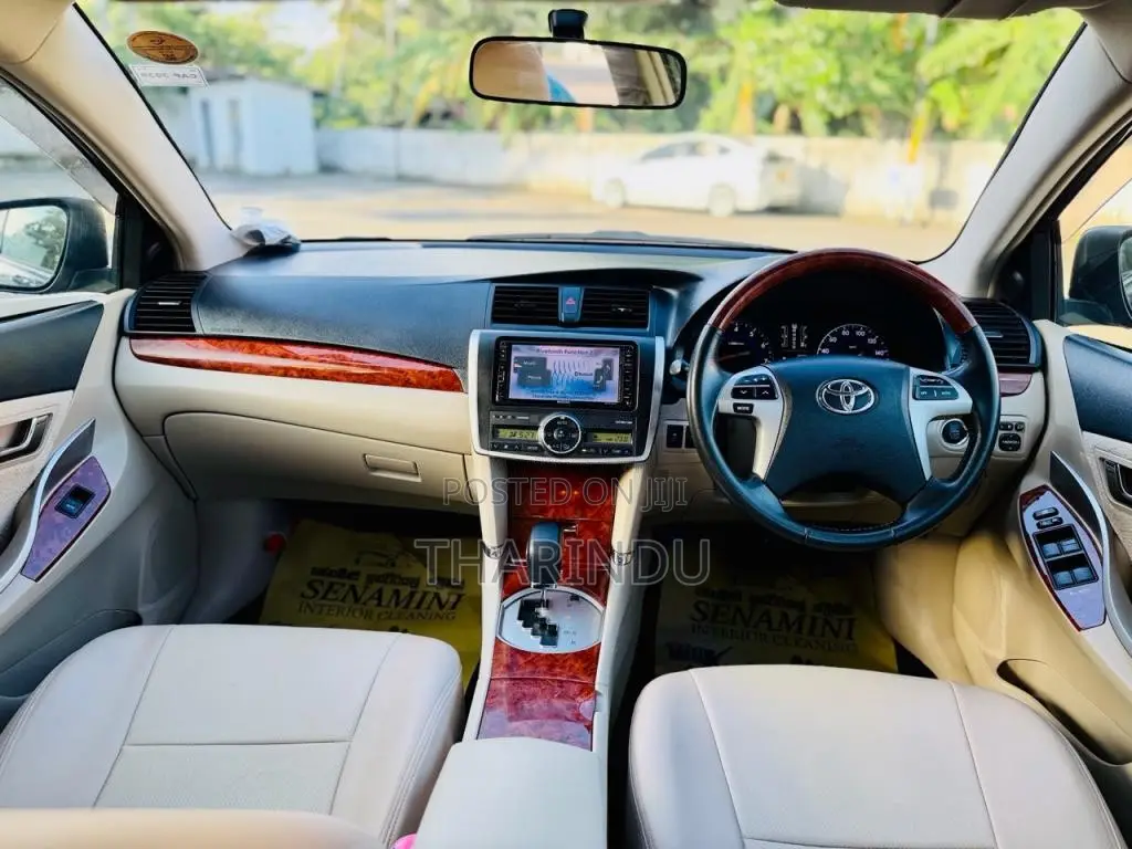 Toyota Premio 2015 Car (Used)