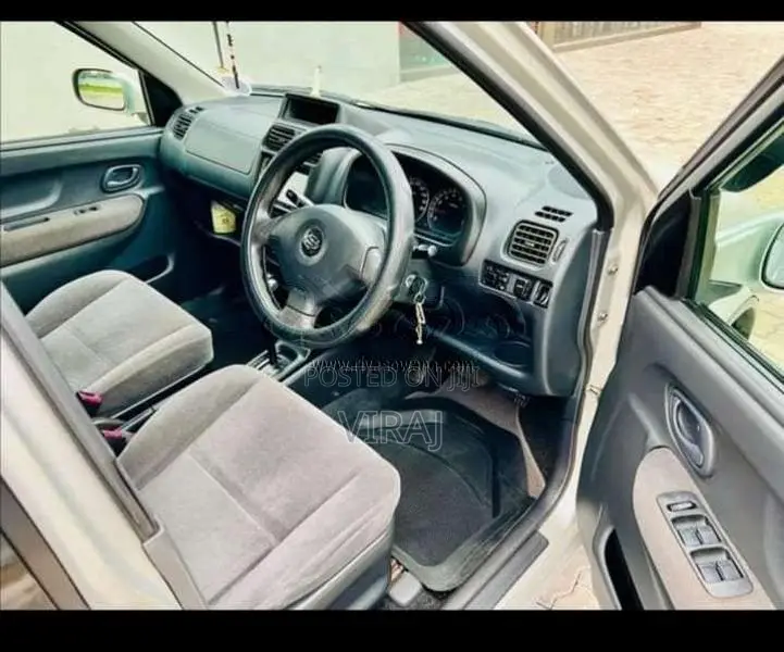 Suzuki Swift 2004 Car (Used)
