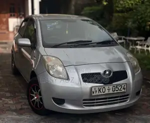 Toyota Vitz 2007 Car (Used)