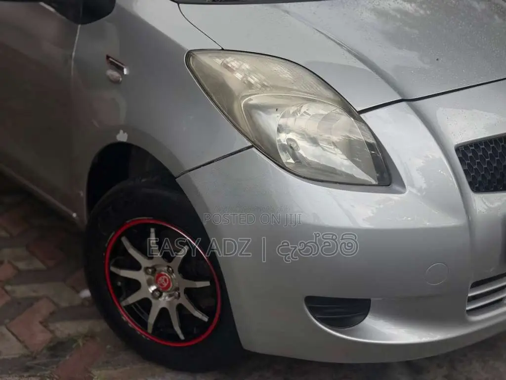 Toyota Vitz 2007 Car (Used)