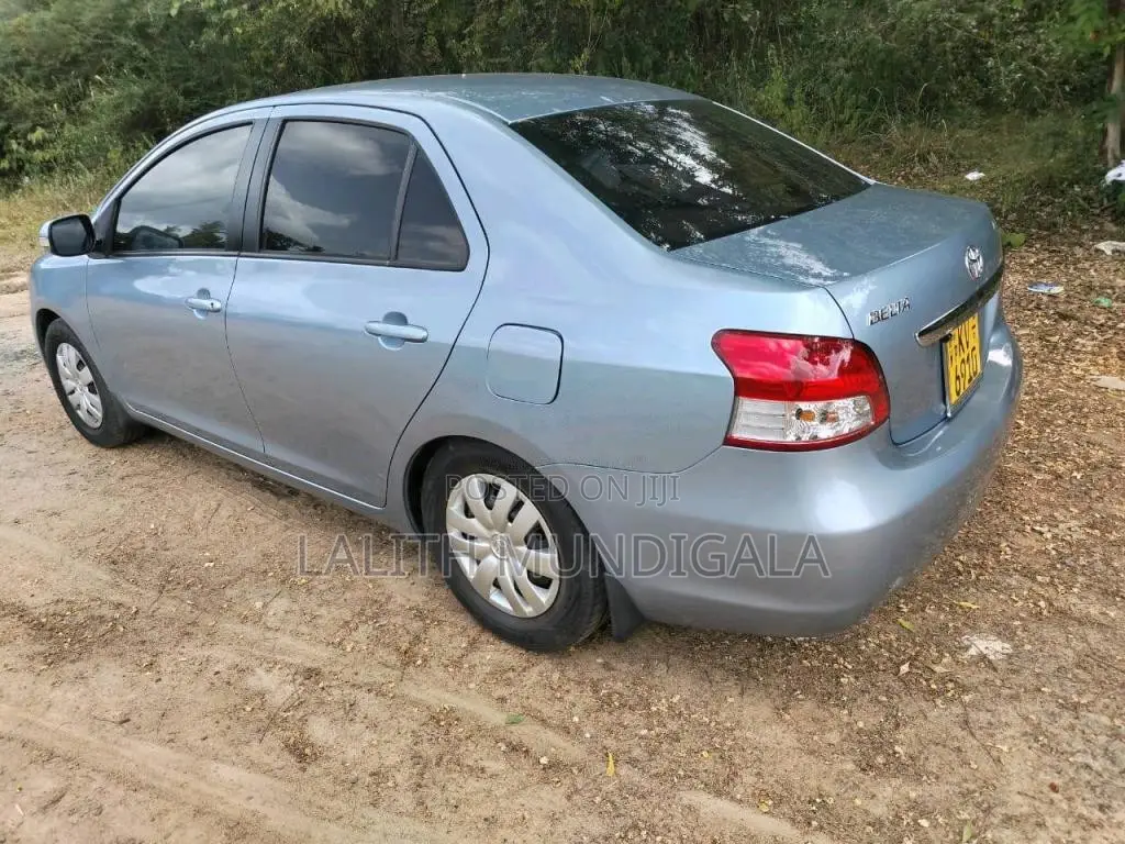 Toyota BELTA 2013 Car (Used)