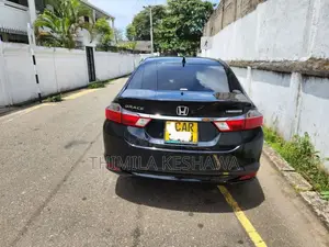 Honda Grace 2014 Car (Used)