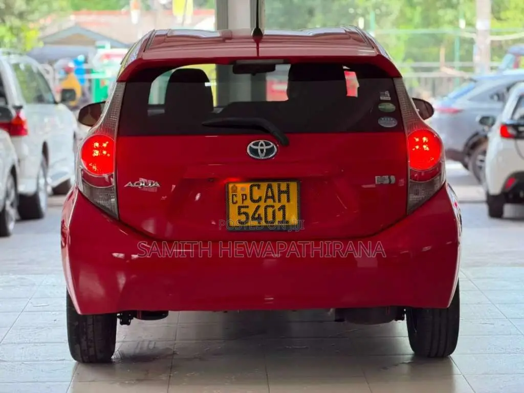 Toyota Aqua G Grade Brown Luxury Interior 2012 Car (Used)