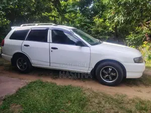 Nissan Wingroad 2001 Car (Used)