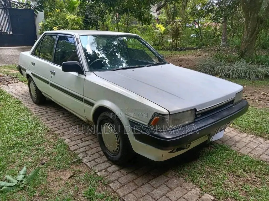 Toyota Carina 1988 Car (Used)