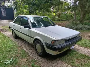 Toyota Carina 1988 Car (Used)