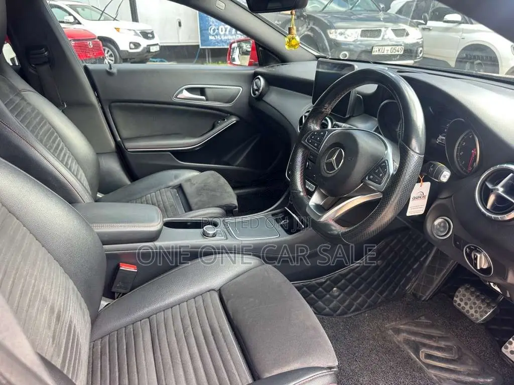 Mercedes-Benz CLA 180 2017 Car (Used)