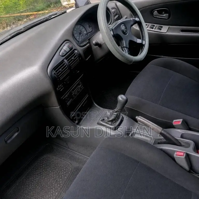 Mitsubishi Lancer 1994 Car (Used)