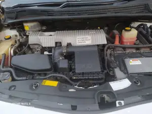 Toyota Prius 2011 Car (Used)