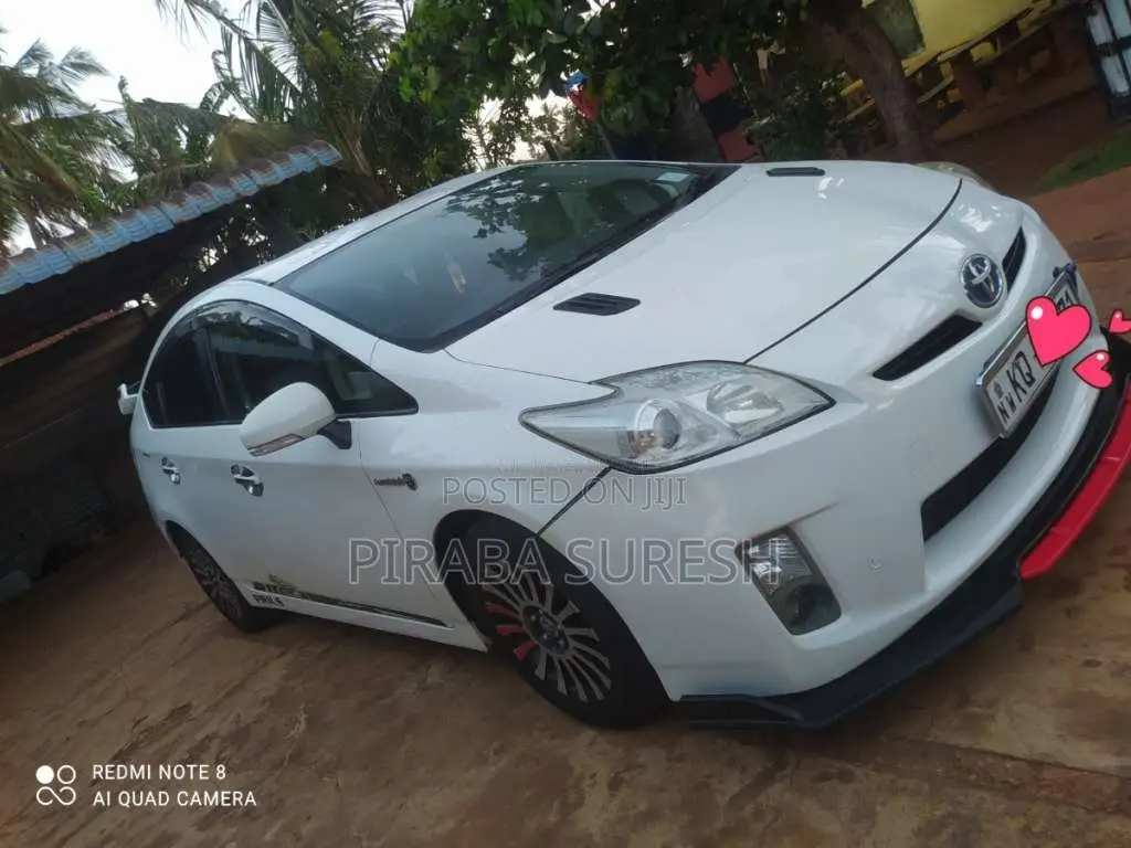 Toyota Prius 2011 Car (Used)