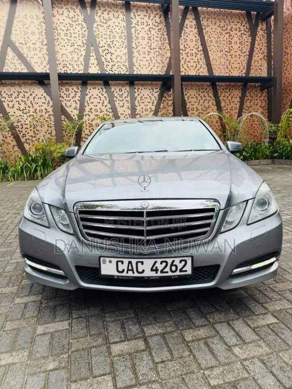 Mercedes-Benz E200 2013 Car (Used)