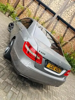 Mercedes-Benz E200 2013 Car (Used)