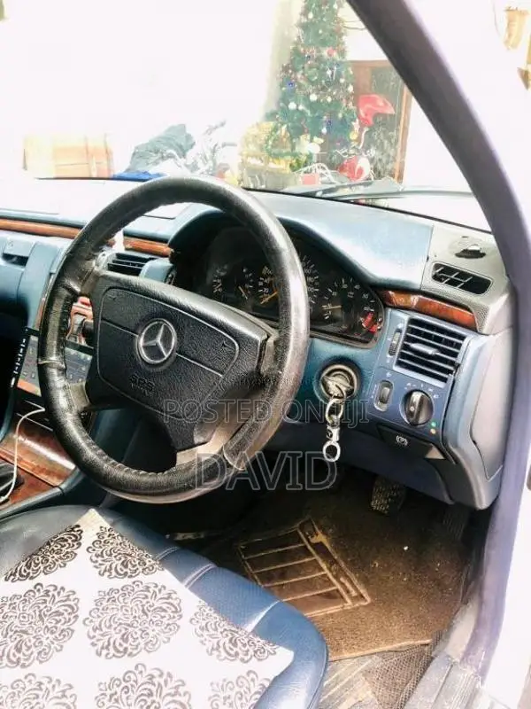 Mercedes-Benz E200 1997 Car (Used)