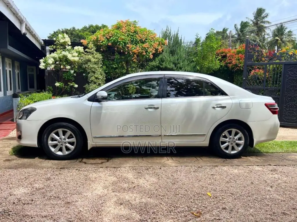 Toyota Premio 2015 Car (Used)