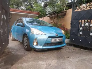 Toyota Aqua S 2013 Car (Used)