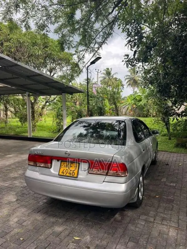 Nissan FB15 2003 Car (Used)