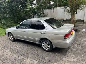 Nissan FB15 2003 Car (Used)