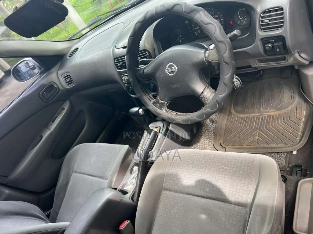 Nissan FB15 2003 Car (Used)
