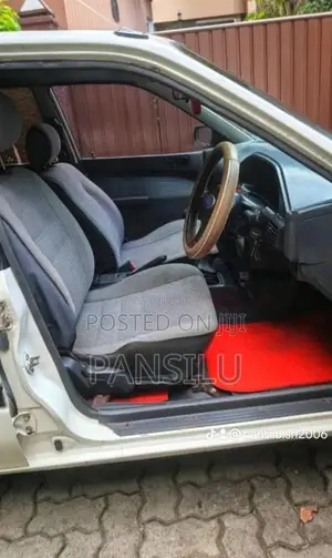 Ford Ford 1992 Car (Used)