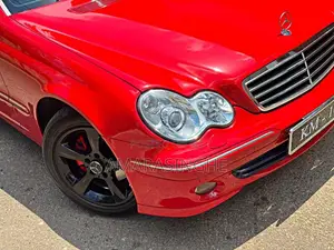 Mercedes-Benz C180 2010 Car (Used)